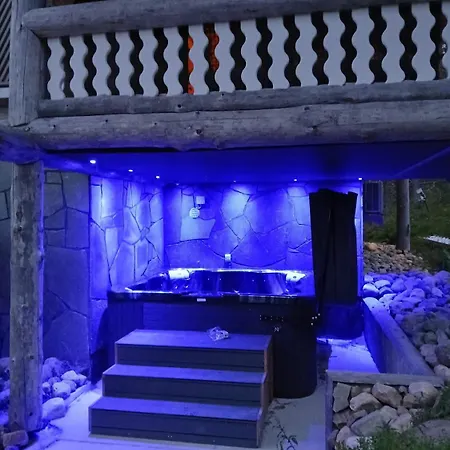 فيلة Finland - Golden Bear *